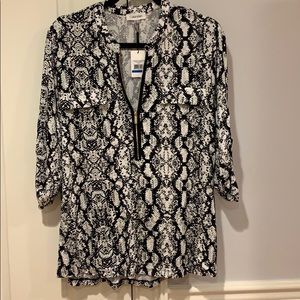 *Never Worn* Calvin Klein Top